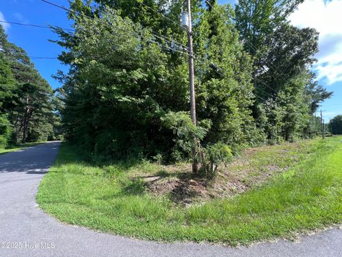 301 Colony Dr, Edenton, NC, 27932-9297 | Card Image