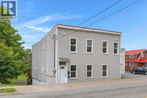 55 Somerset St, Saint John, NB, E2K2X5 | Card Image