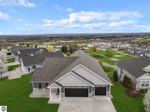 4186 Aquila Ct, Traverse City, MI, 49684-7089 | Card Image