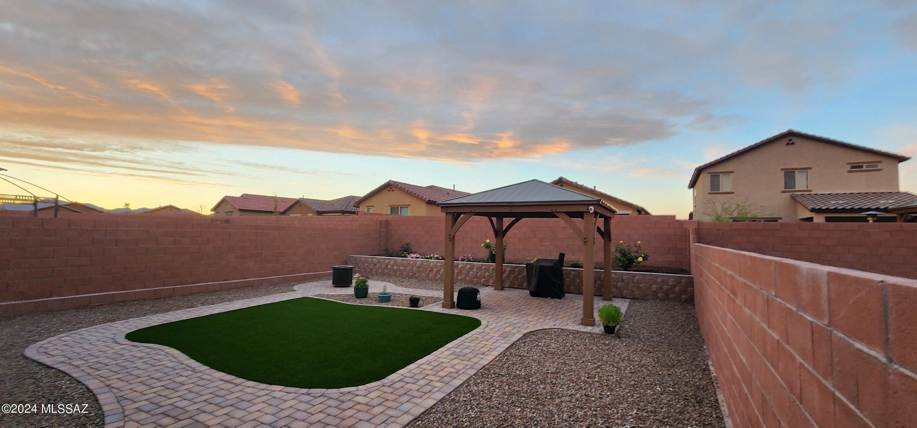 New Strike Way, Tucson, AZ 85747