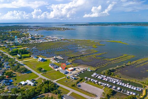 221 Bayview Dr, Harkers Island, NC, 28531-9501 | Card Image