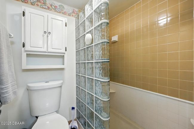 Bathroom | Image 5