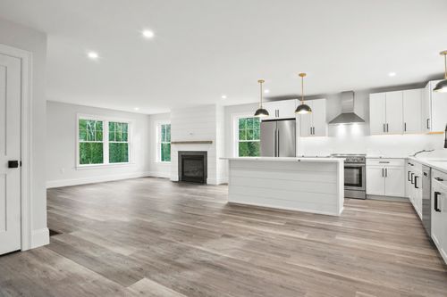 b-84 Blacksnake Rd, Seabrook, NH, 03874-4310 | Card Image