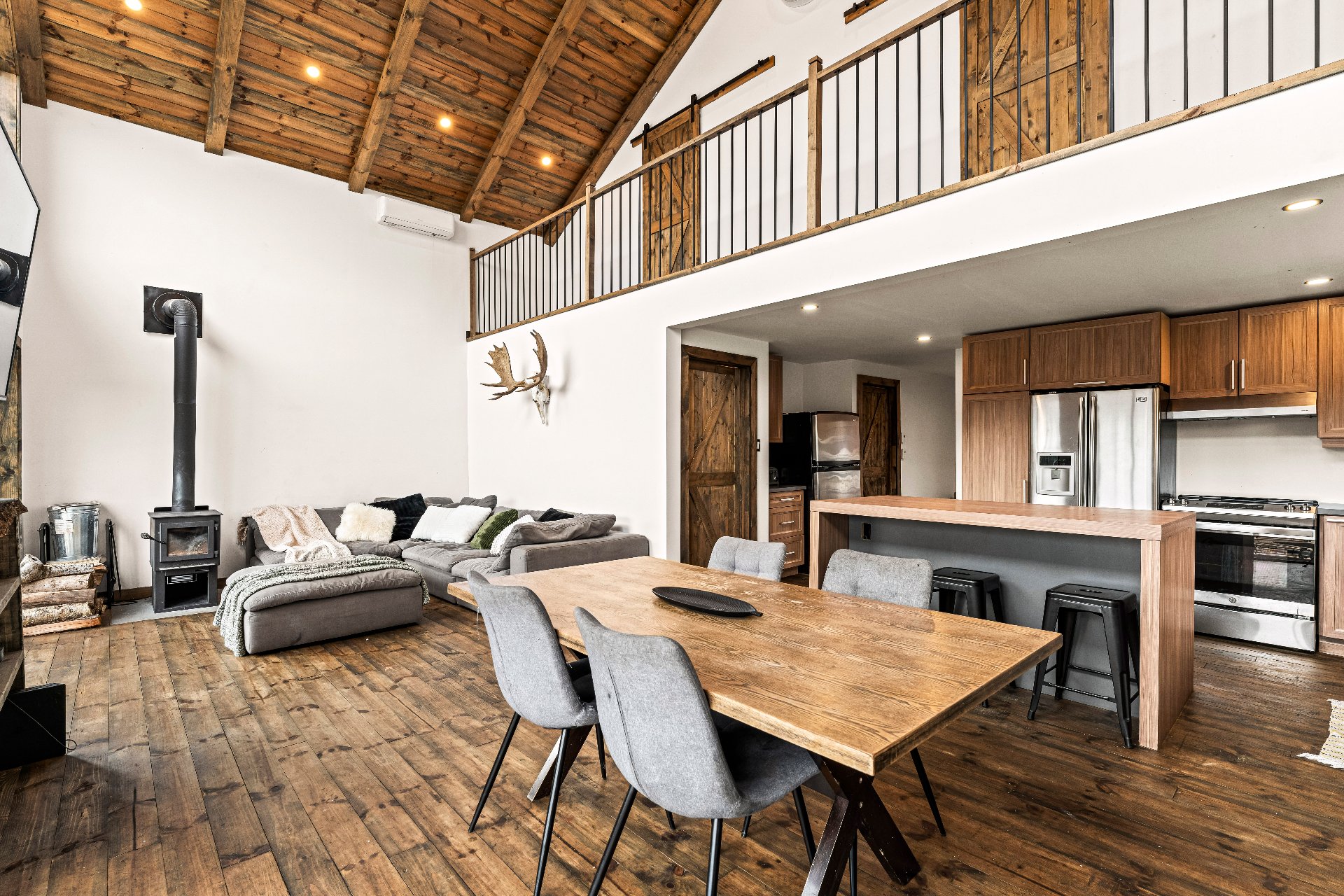 Residential in Dudswell 5