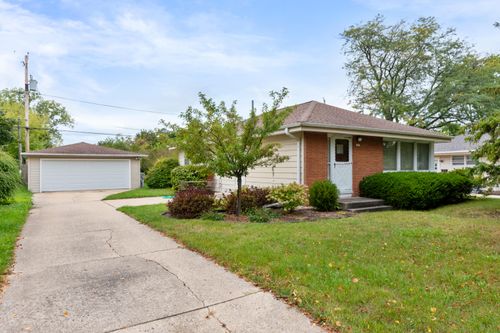 6655 N 83rd St, Milwaukee, WI, 53223-5521 | Card Image