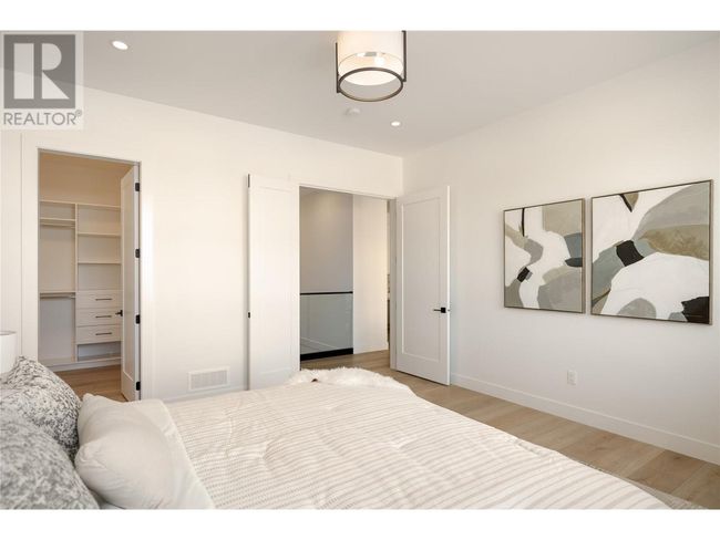 893 Loseth Dr, House other with 6 bedrooms, 4 bathrooms and 4 parking in Kelowna BC | Image 28