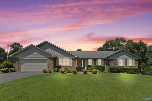 381 Winkles Rd, Grant, AL, 35747-6906 | Card Image