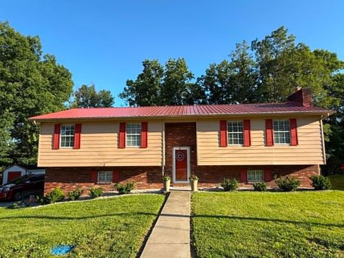 3740 Evergreen Dr, Catlettsburg, KY, 41129-9127 | Card Image