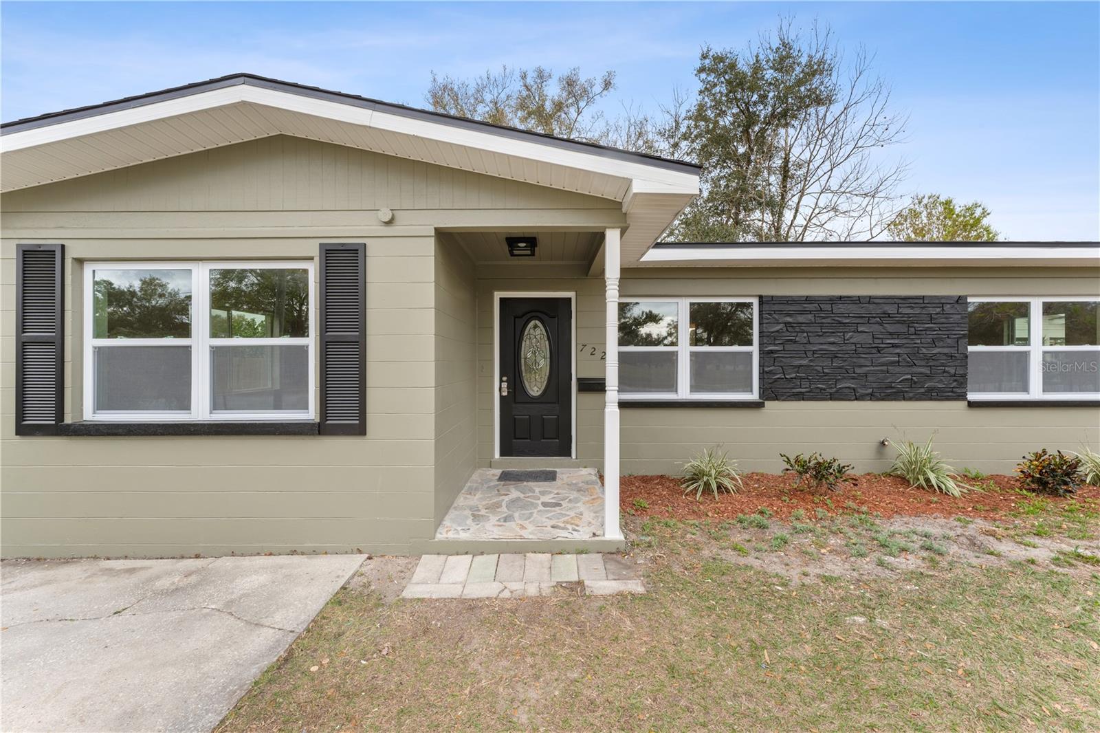 1st St, Lake Wales, FL 33853