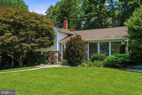 627 Meadow Rd, HUNTINGDON VALLEY, PA, 19006-8409 | Card Image