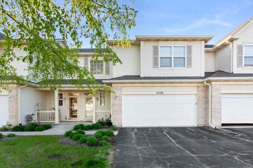 2329 Moonlight Ct, Aurora, IL, 60503-6747 | Card Image