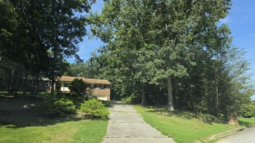 2206 Lost Forest Ln Sw, conyers, GA, 30094-6131 | Card Image
