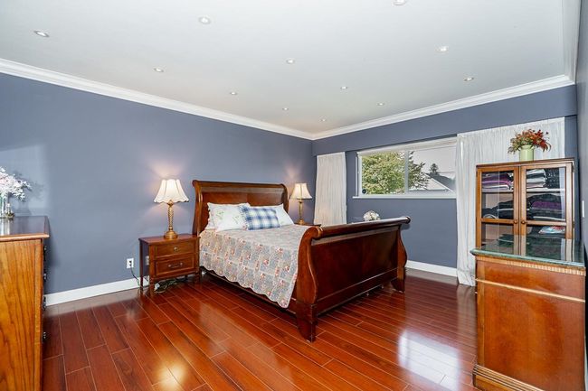 6830 Curtis Street, House other with 5 bedrooms, 4 bathrooms and 4 parking in Burnaby BC | Image 12