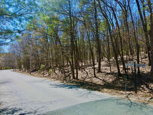 90 Corn Rd, Bolton, MA, 01740-1031 | Card Image