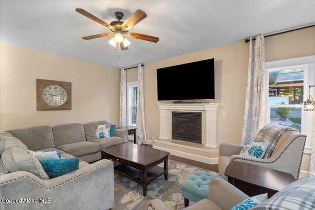2918 E Point Hayden Dr, House other with 6 bedrooms, 4 bathrooms and null parking in Hayden Lake ID | Image 6