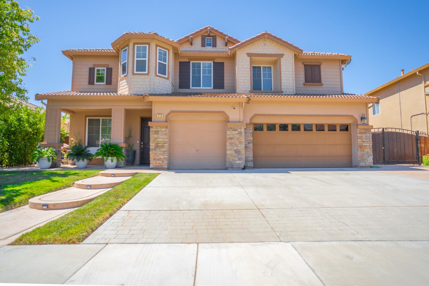 Residential in Los Banos 2