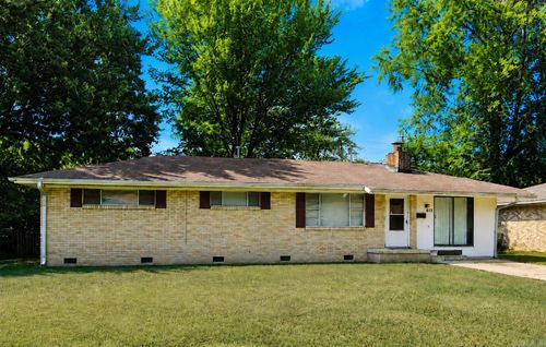405 Angus St, Conway, AR, 72032-4607 | Card Image