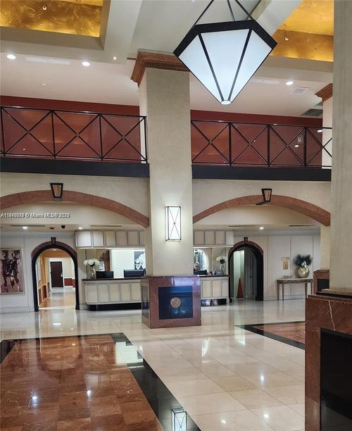 apt-23j-555 Ne 15th St, Miami, FL, 33132-1405 | Card Image