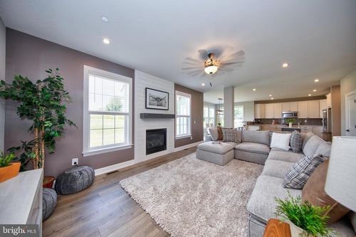 2204 Arden Dr, FALLSTON, MD, 21047-1402 | Card Image