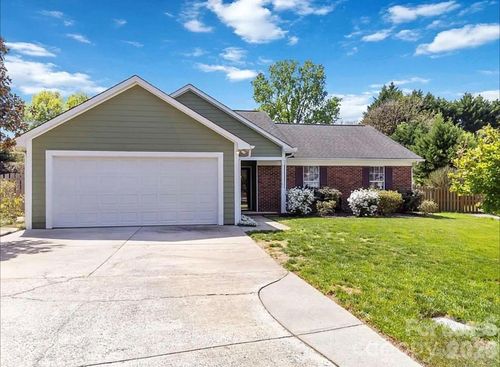 12100 Landing Green Dr, Charlotte, NC, 28277-4618 | Card Image