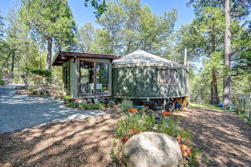 17008 Bloomfield Ridge Pl, Nevada City, CA, 95959-9821 | Card Image