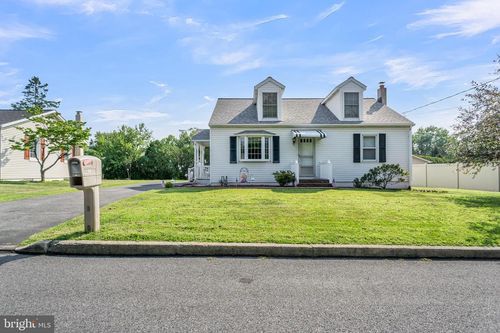50 Peach Ave, HERSHEY, PA, 17033-2025 | Card Image