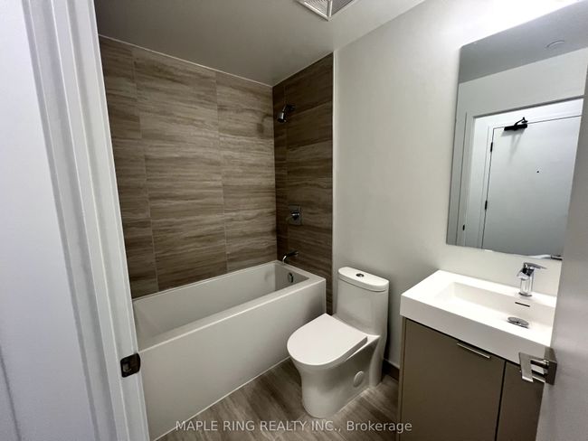 403 - 474 Caldari Rd, Condo with 2 bedrooms, 2 bathrooms and 1 parking in Vaughan ON | Image 7