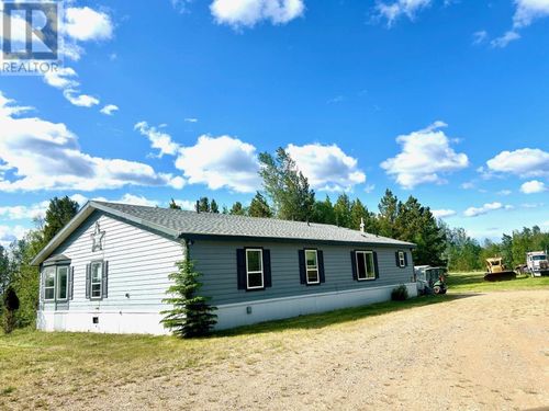 11 Fairway Dr, Fort Nelson, BC, V0C1R0 | Card Image