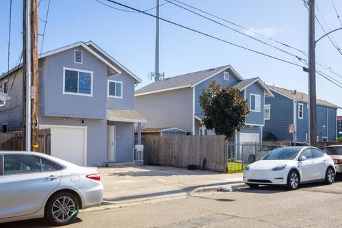 816 7th Avenue, Oakland, CA, 94606 | Card Image