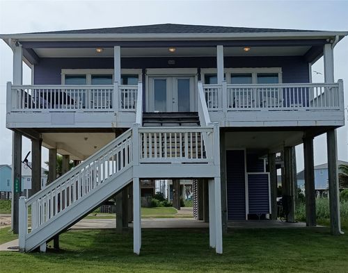 3008 Shady Ln, Crystal Beach, TX, 77650 | Card Image