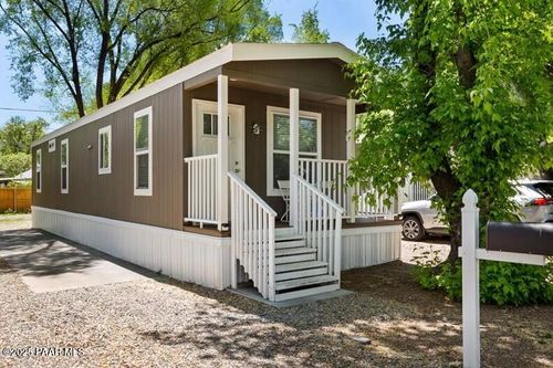 lot-17-689 Whipple St, Prescott, AZ, 86301-1752 | Card Image