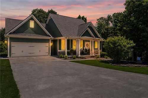 130 Riverboat Dr Sw, Adairsville, GA, 30103-3483 | Card Image