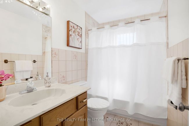 80 Virginia Cres, House other with 5 bedrooms, 4 bathrooms and 4 parking in London ON | Image 30