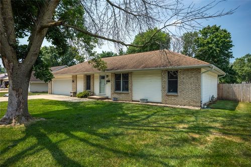 405 N 34th St, Mattoon, IL, 61938-2146 | Card Image