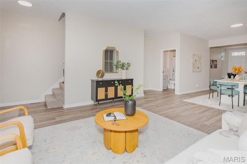 5418 Virginia Ave, Saint Louis, MO, 63111-1937 | Card Image