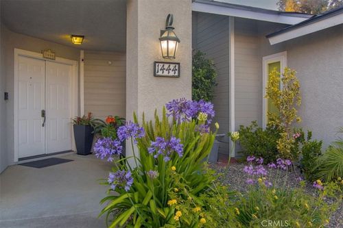 1444 Village Meadows, Lompoc, CA, 93436 | Card Image