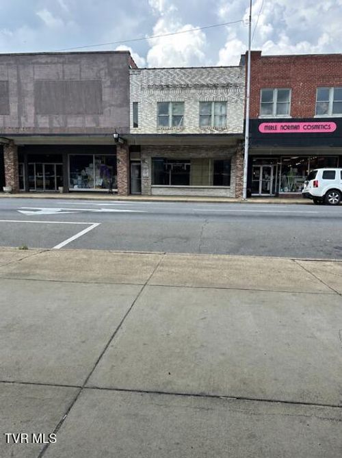 537 Elk Avenue, Elizabethton, TN, 37643 | Card Image