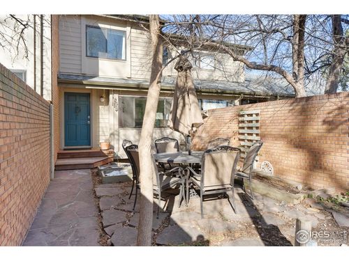 670 Quince Cir, Boulder, CO, 80304-1031 | Card Image