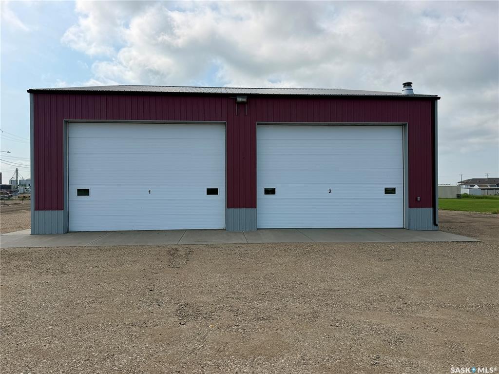 Commercial Sale in Shaunavon 2