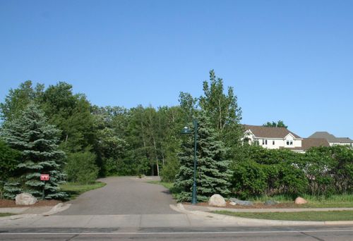 14821 Lac Lavon Dr, Burnsville, MN, 55306-8405 | Card Image