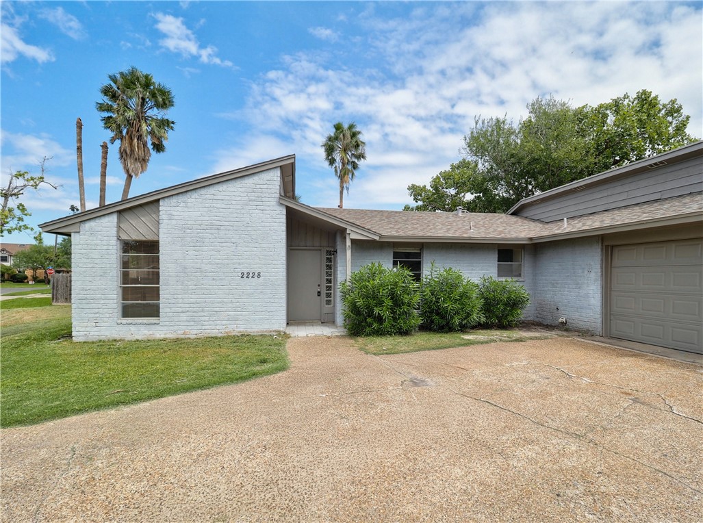 Post Oak Dr, Portland, TX 78374