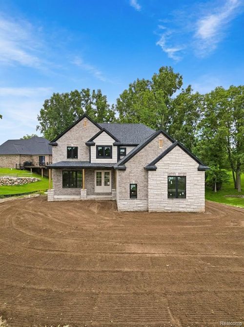 3701 Stallion Way, Commerce Township, MI, 48382-2084 | Card Image