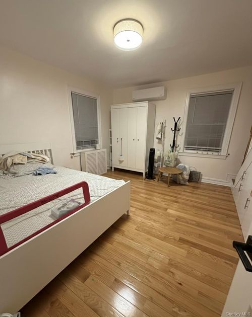 176-19 80th Dr, Jamaica, NY, 11432 | Card Image