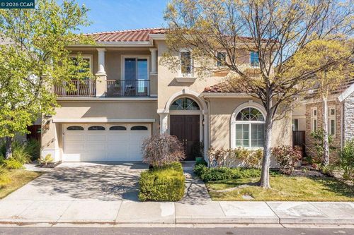 4999 Piper Glen Ter, Dublin, CA, 94568-7489 | Card Image