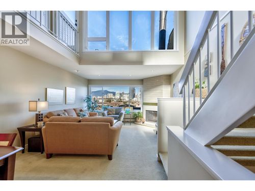 2266 Alder St, Vancouver, BC, V6H2R9 | Card Image