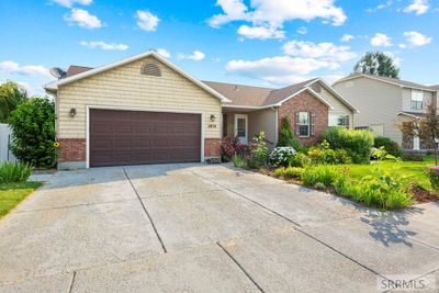 2876 Dorothy Street, House other with 4 bedrooms, 3 bathrooms and 2 parking in Idaho Falls ID | Image 2