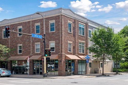 204-2803 E 38th St, Minneapolis, MN, 55406-4415 | Card Image