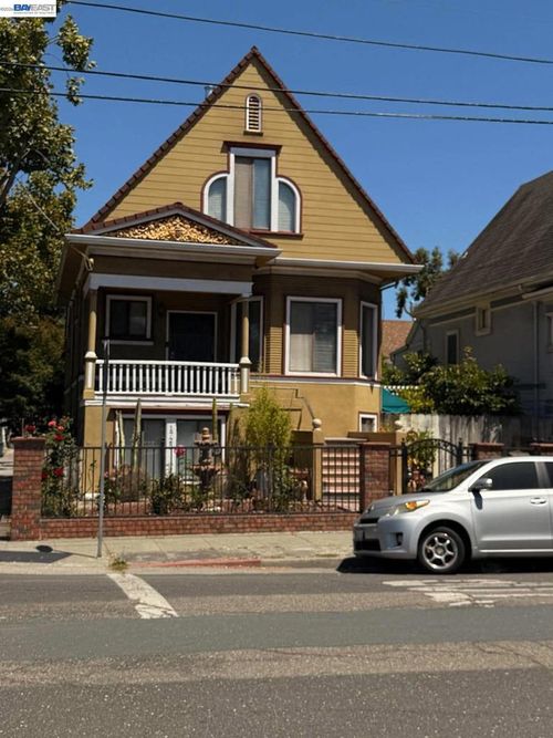 1722 Bay St, Alameda, CA, 94501-2204 | Card Image
