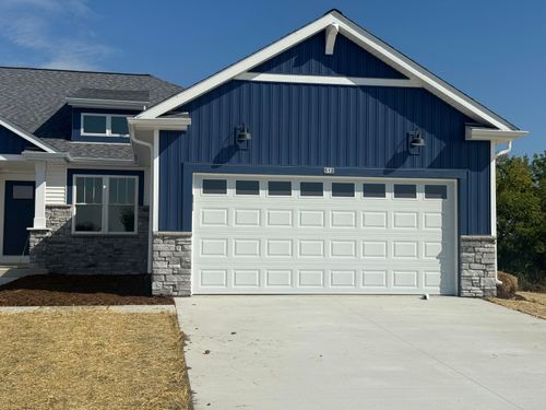 512 Golf Dr, JEFFERSON, WI, 53549-9454 | Card Image