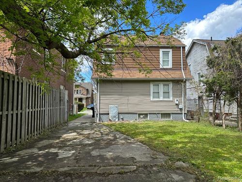 2477 Waverly St, Detroit, MI, 48238-3581 | Card Image